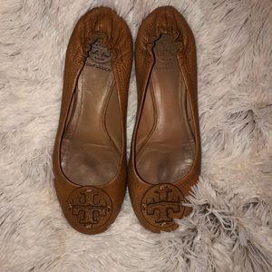 Tory Burch size 8 brown flats